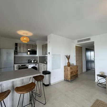 Appartement T2 Avec Piscine A - Fr-1-719-25